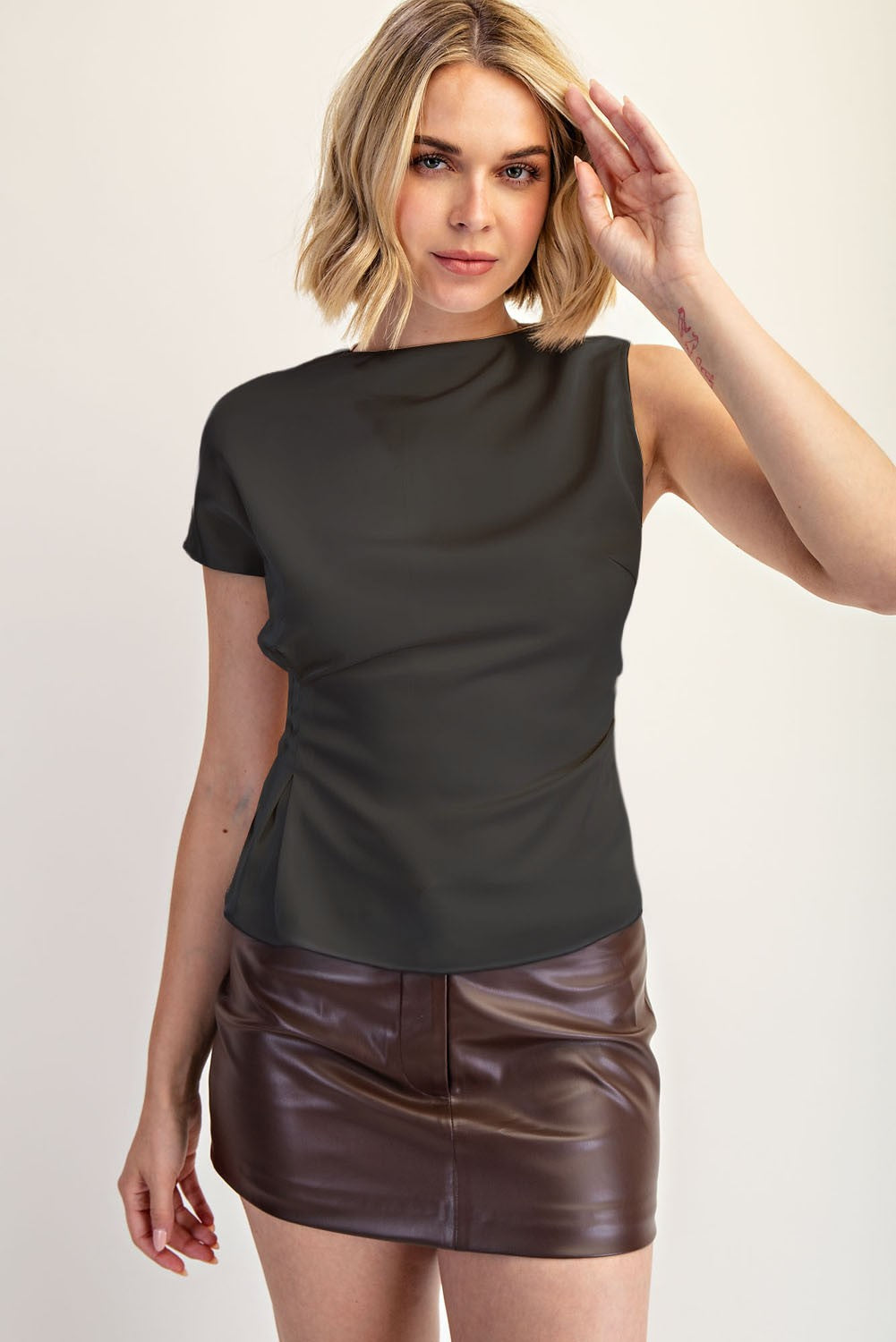 Poised Sunday Top