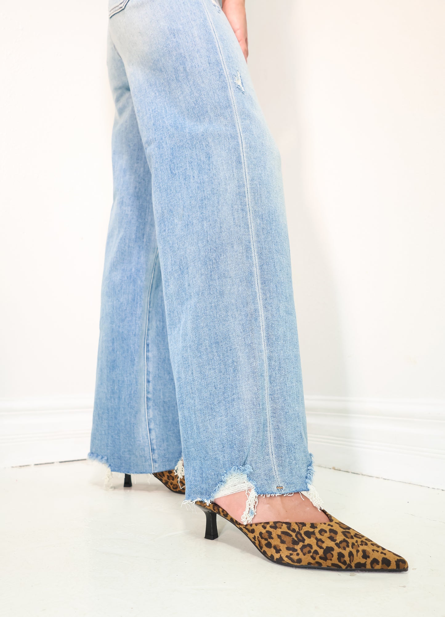 Hidden High Waisted Logan Dad Jeans