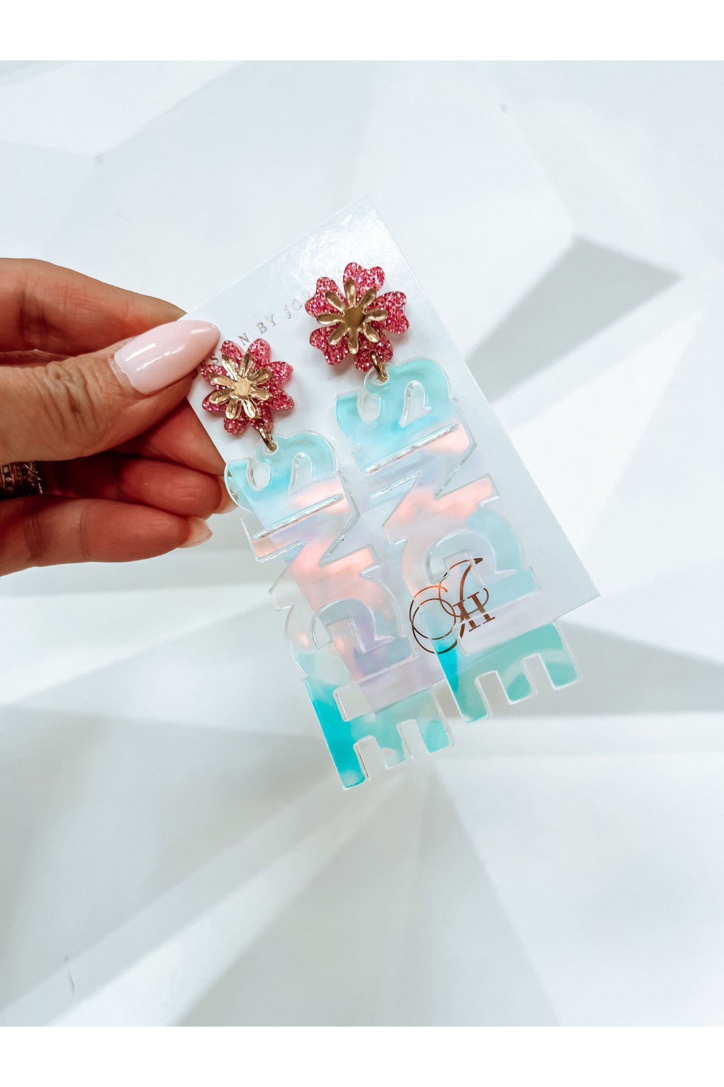 Single Earrings-KCoutureBoutique, women's boutique in Bossier City, Louisiana