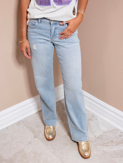 Hidden Chill Day Low Rise Denim