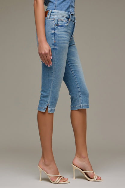 Hidden Amelia Mid Rise Capri Denim