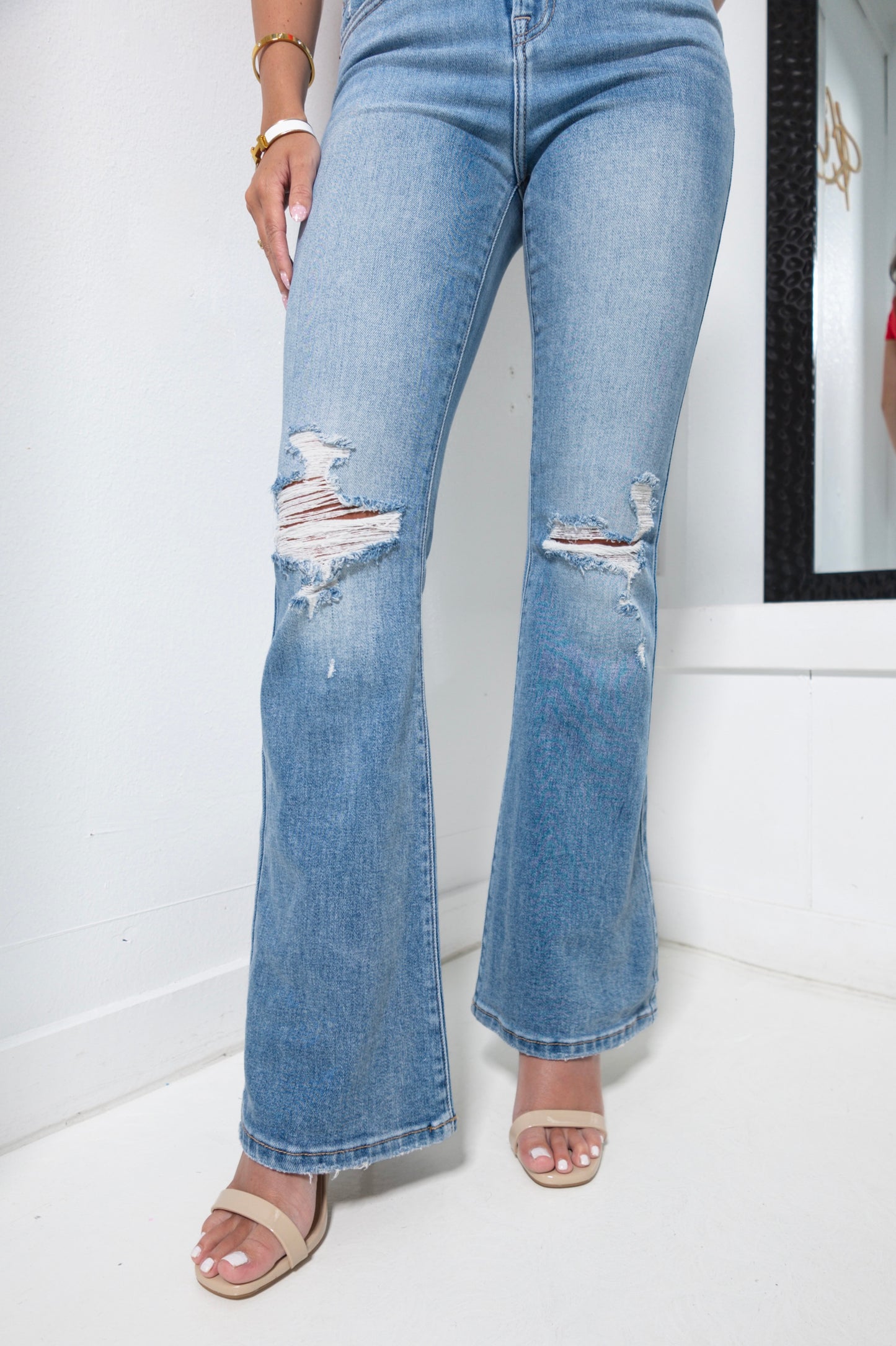 Hidden Happi High Rise Ripped Flare Jeans
