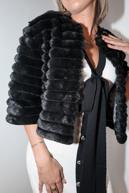 Chic Faux Fur Half Sleeve Jacket