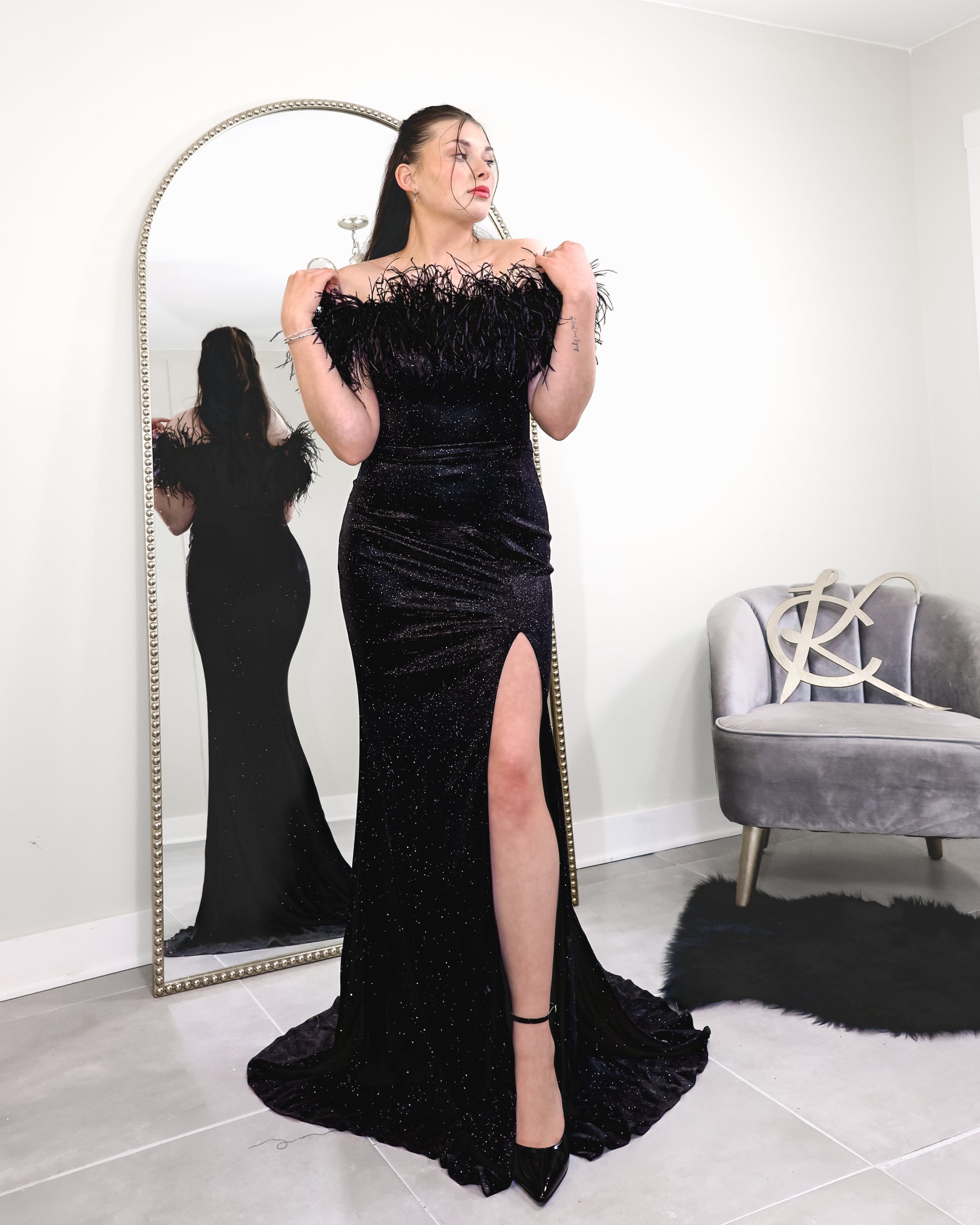 All About The Feather Black Dress | KCoutureBoutique 6 / Black All About The Feather Black Dress | KCoutureBoutique 6 / Black