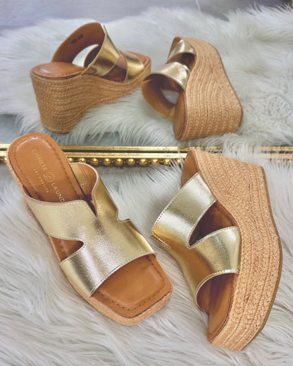 Chinese Laundry Next Door Wedge Sandal