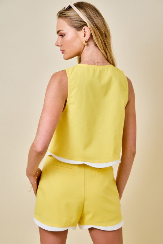 Lemon Scallop Linen Top