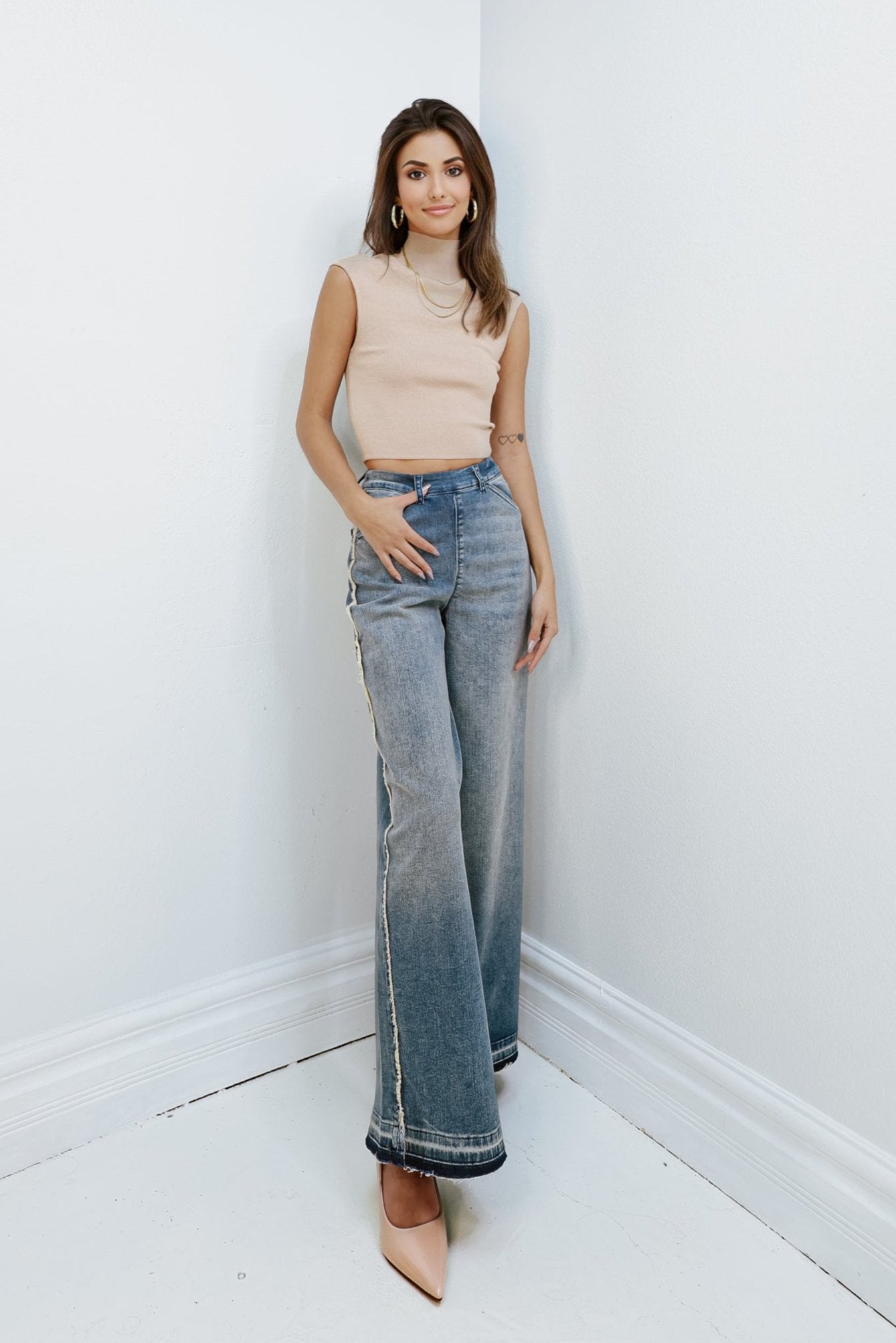 Lysse High Waisted Nutshell Midwash Jeans