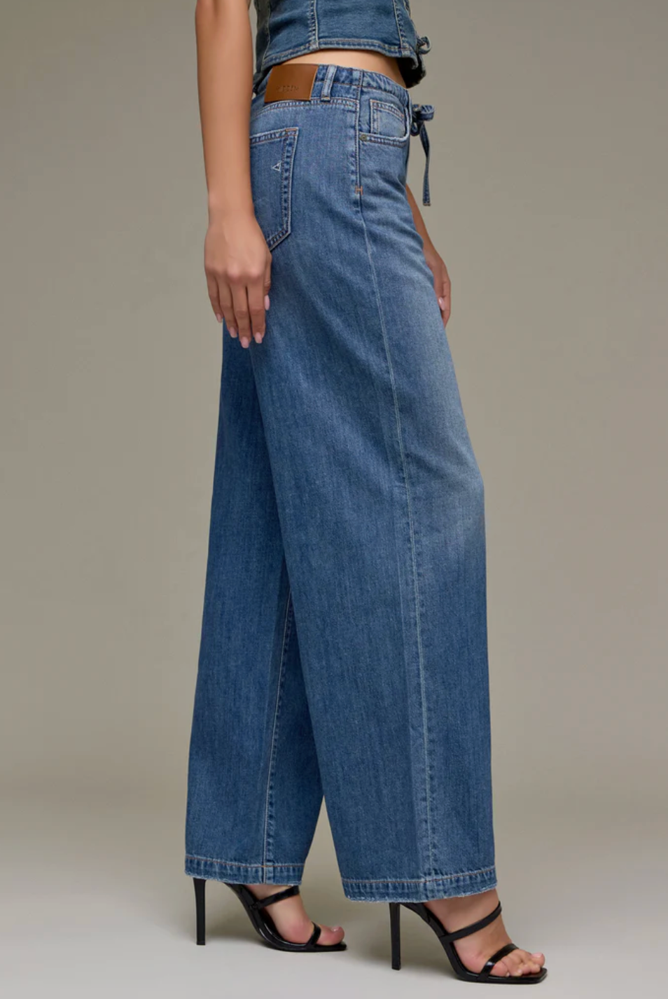 Hidden Nori Mid Rise Drawstring Wide Legs