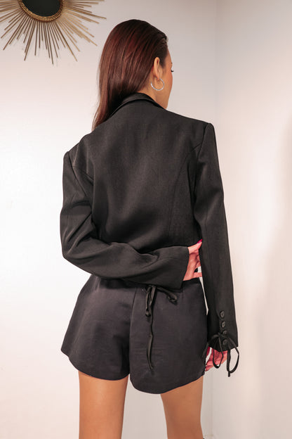 Sleek Cut Cropped Jacket